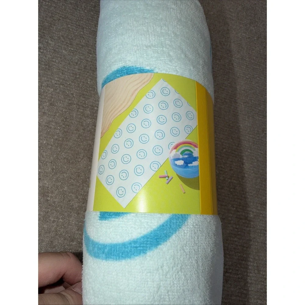 NWT Sun Squad Travel Size Beach Towel 28